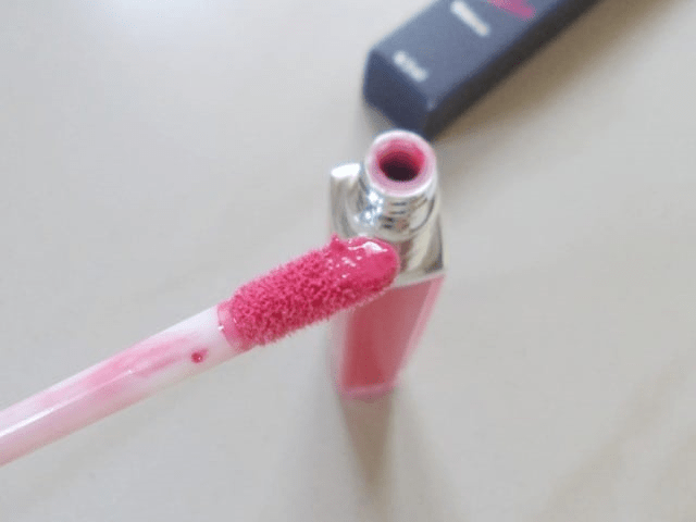 lip gloss applicator 