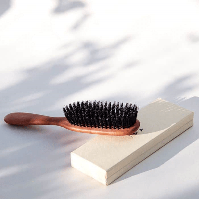 boar bristle brush 