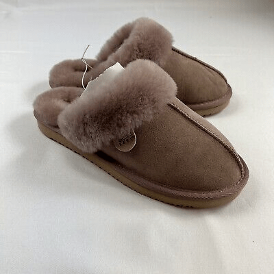 Women’s Shearling Scuffs Fluffy Breathable Slip-On Slippers by EZ Feet