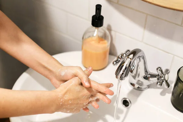 liquid hand soap 